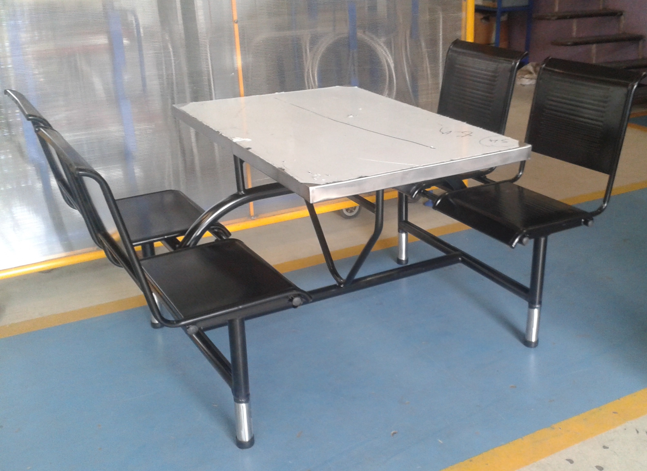 4 SEATER DINING TABLE – Fixed Chair Type